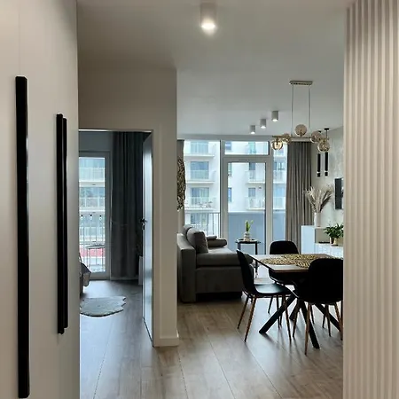 Nowoczesny Z Garazem Morelova