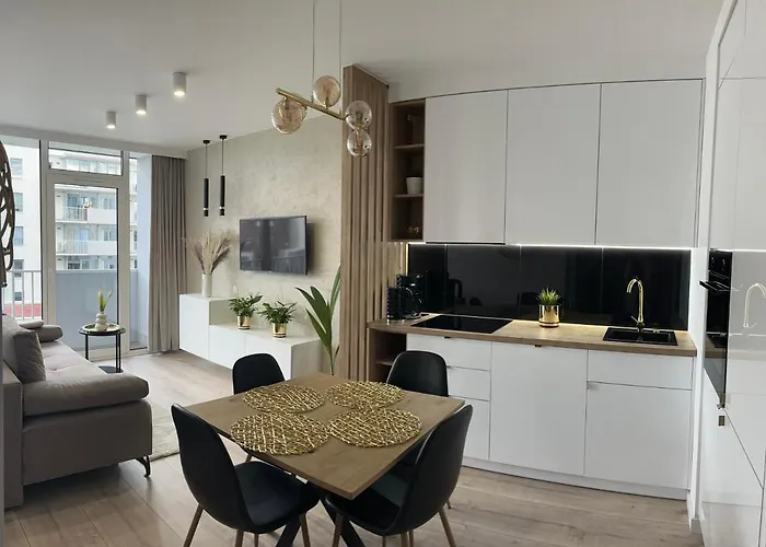 Nowoczesny Z Garazem Morelova *