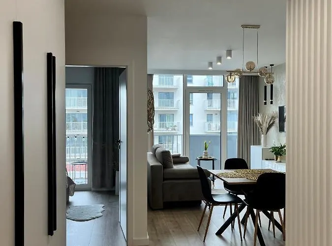 Nowoczesny Z Garazem Morelova