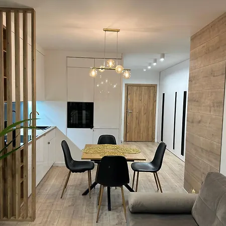 Apartmán Nowoczesny Z Garazem Morelova *
